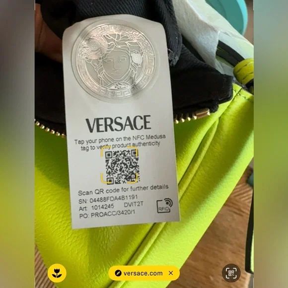 Versace Medusa shoulder bag with Dust bag grained calfskin Lime NEW - Picture 4 of 12